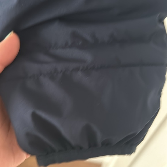 Like new Michael Kors light puffer for men - Picture 5 of 9